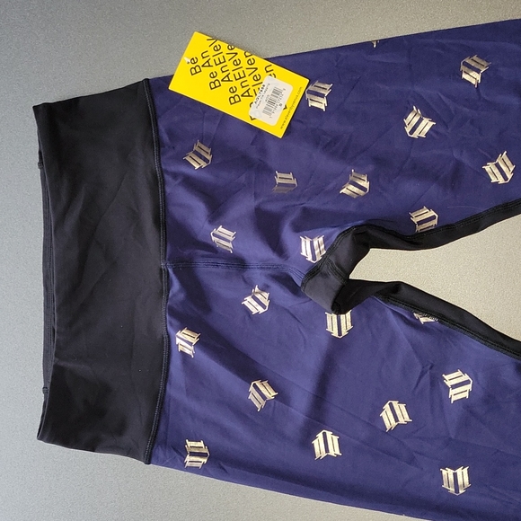 SOLD  EleVen by Venus Williams player 7/8 glam Leggings navy gold Size S    $98 - Picture 5 of 7